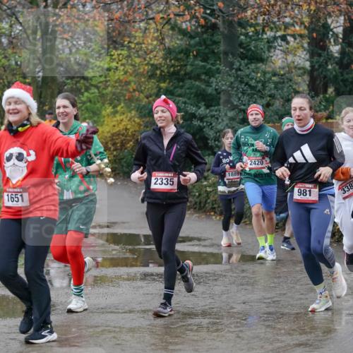 07.12.2025 - St. Pauli X-Mass-Run No. 15 Michael Burmester http://msf.ph/oto/9400370 07.12.2025 10:22:00 Laufen 2420, 2335, 1889, 1651, 981, 3382 meine-sportfotos.de