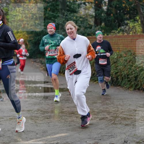 07.12.2025 - St. Pauli X-Mass-Run No. 15 Michael Burmester http://msf.ph/oto/9400375 07.12.2025 10:22:01 Laufen 15, 981, 2420, 5, 3382, 2507 meine-sportfotos.de