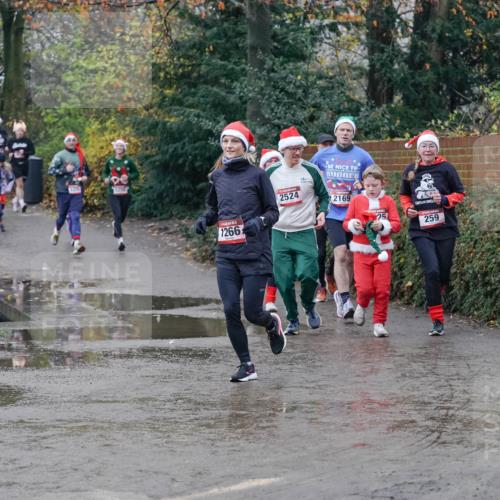 07.12.2025 - St. Pauli X-Mass-Run No. 15 Michael Burmester http://msf.ph/oto/9400381 07.12.2025 10:22:06 Laufen 1255, 1266, 2524, 2169, 25, 259 meine-sportfotos.de