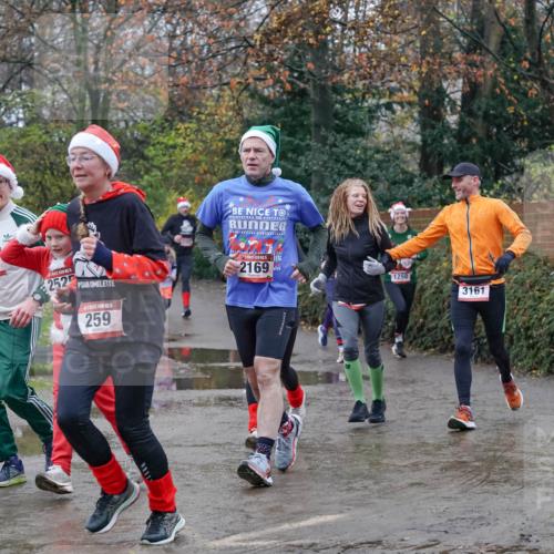 07.12.2025 - St. Pauli X-Mass-Run No. 15 Michael Burmester http://msf.ph/oto/9400394 07.12.2025 10:22:09 Laufen 2524, 2525, 259, 2169, 1250, 3161 meine-sportfotos.de