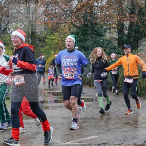 07.12.2025 - St. Pauli X-Mass-Run No. 15 Michael Burmester http://msf.ph/oto/9400395 07.12.2025 10:22:09 Laufen 252, 259, 2169, 1250, 3161 meine-sportfotos.de