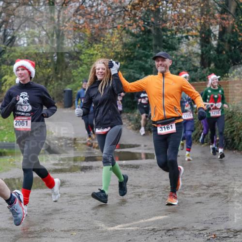 07.12.2025 - St. Pauli X-Mass-Run No. 15 Michael Burmester http://msf.ph/oto/9400401 07.12.2025 10:22:10 Laufen 2169, 2061, 1255, 1250, 3161 meine-sportfotos.de