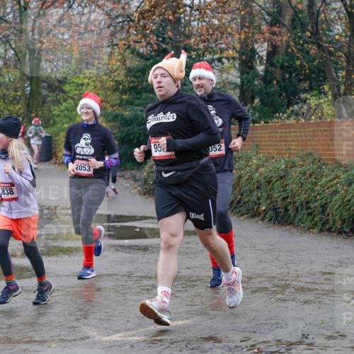 07.12.2025 - St. Pauli X-Mass-Run No. 15 Michael Burmester http://msf.ph/oto/9400428 07.12.2025 10:22:16 Laufen 3838, 2053, 95, 052 meine-sportfotos.de