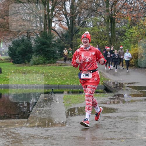 07.12.2025 - St. Pauli X-Mass-Run No. 15 Michael Burmester http://msf.ph/oto/9400462 07.12.2025 10:22:27 Laufen 4878, 706 meine-sportfotos.de