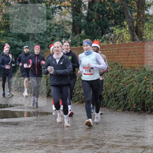 07.12.2025 - St. Pauli X-Mass-Run No. 15 Michael Burmester http://msf.ph/oto/9400479 07.12.2025 10:22:34 Laufen 116 meine-sportfotos.de