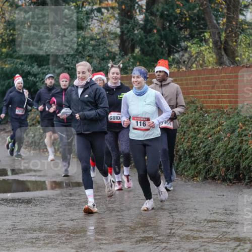 07.12.2025 - St. Pauli X-Mass-Run No. 15 Michael Burmester http://msf.ph/oto/9400481 07.12.2025 10:22:35 Laufen 2834, 116, 951 meine-sportfotos.de