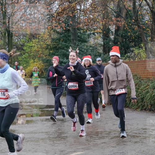 07.12.2025 - St. Pauli X-Mass-Run No. 15 Michael Burmester http://msf.ph/oto/9400488 07.12.2025 10:22:36 Laufen 116, 2058, 3951 meine-sportfotos.de