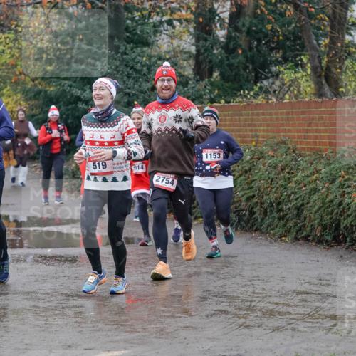 07.12.2025 - St. Pauli X-Mass-Run No. 15 Michael Burmester http://msf.ph/oto/9400528 07.12.2025 10:22:47 Laufen 519, 14, 2754, 1153 meine-sportfotos.de