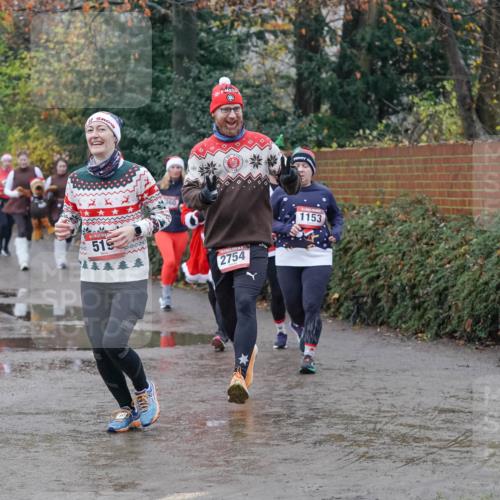 07.12.2025 - St. Pauli X-Mass-Run No. 15 Michael Burmester http://msf.ph/oto/9400531 07.12.2025 10:22:47 Laufen 519, 360, 2754, 1153 meine-sportfotos.de