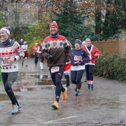 07.12.2025 - St. Pauli X-Mass-Run No. 15 Michael Burmester http://msf.ph/oto/9400535 07.12.2025 10:22:48 Laufen 519, 2754, 1153 meine-sportfotos.de