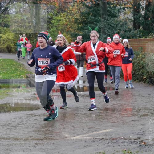 07.12.2025 - St. Pauli X-Mass-Run No. 15 Michael Burmester http://msf.ph/oto/9400540 07.12.2025 10:22:49 Laufen 15, 1153, 14, 1936, 2155, 60 meine-sportfotos.de