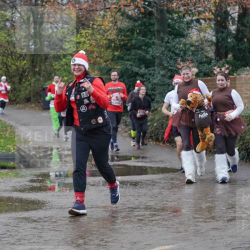 07.12.2025 - St. Pauli X-Mass-Run No. 15 Michael Burmester http://msf.ph/oto/9400559 07.12.2025 10:22:53 Laufen 410 meine-sportfotos.de