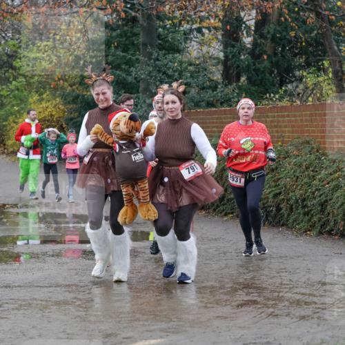 07.12.2025 - St. Pauli X-Mass-Run No. 15 Michael Burmester http://msf.ph/oto/9400564 07.12.2025 10:22:54 Laufen 2901, 2934, 791, 2931 meine-sportfotos.de