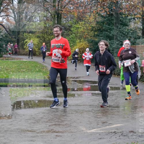 07.12.2025 - St. Pauli X-Mass-Run No. 15 Michael Burmester http://msf.ph/oto/9400584 07.12.2025 10:22:58 Laufen 104, 86, 293, 230 meine-sportfotos.de
