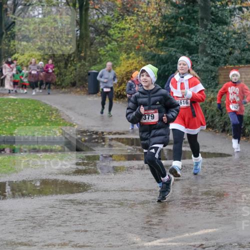 07.12.2025 - St. Pauli X-Mass-Run No. 15 Michael Burmester http://msf.ph/oto/9400605 07.12.2025 10:23:03 Laufen 5, 379, 616, 162 meine-sportfotos.de