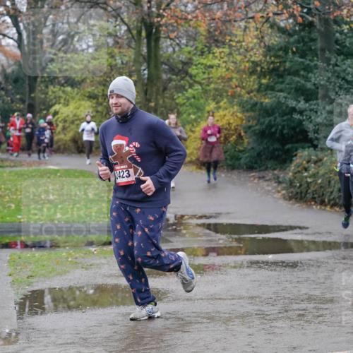 07.12.2025 - St. Pauli X-Mass-Run No. 15 Michael Burmester http://msf.ph/oto/9400615 07.12.2025 10:23:08 Laufen 2423 meine-sportfotos.de
