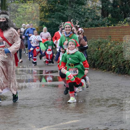07.12.2025 - St. Pauli X-Mass-Run No. 15 Michael Burmester http://msf.ph/oto/9400656 07.12.2025 10:23:20 Laufen 15, 1189, 118, 1195 meine-sportfotos.de