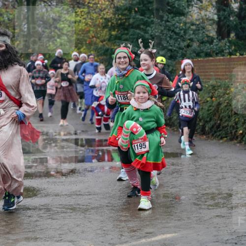 07.12.2025 - St. Pauli X-Mass-Run No. 15 Michael Burmester http://msf.ph/oto/9400659 07.12.2025 10:23:21 Laufen 15, 1189, 1188, 2535, 1195 meine-sportfotos.de
