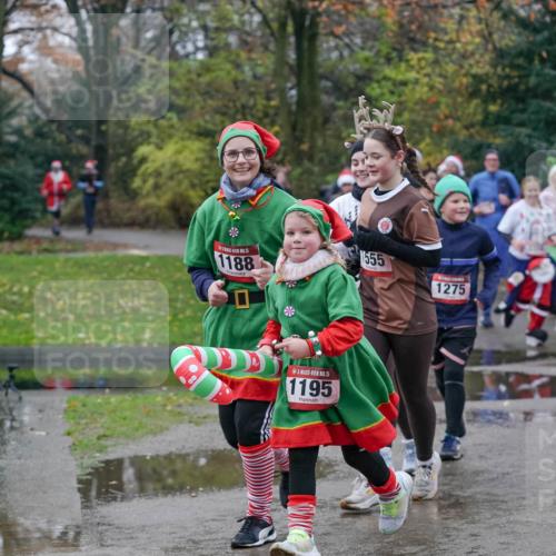 07.12.2025 - St. Pauli X-Mass-Run No. 15 Michael Burmester http://msf.ph/oto/9400663 07.12.2025 10:23:22 Laufen 1189, 1188, 1555, 15, 1195, 1275 meine-sportfotos.de