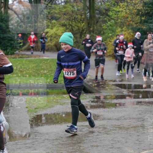 07.12.2025 - St. Pauli X-Mass-Run No. 15 Michael Burmester http://msf.ph/oto/9400667 07.12.2025 10:23:23 Laufen 4977, 555, 15, 1275, 433, 2535 meine-sportfotos.de