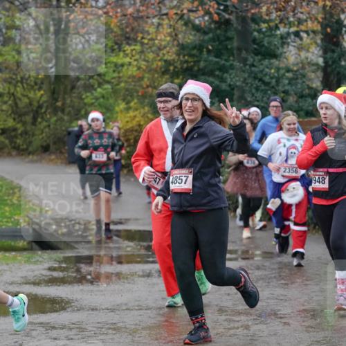 07.12.2025 - St. Pauli X-Mass-Run No. 15 Michael Burmester http://msf.ph/oto/9400673 07.12.2025 10:23:25 Laufen 5, 15, 2535, 433, 4857, 2356, 948, 98 meine-sportfotos.de