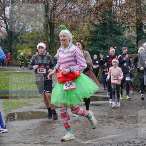 07.12.2025 - St. Pauli X-Mass-Run No. 15 Michael Burmester http://msf.ph/oto/9400694 07.12.2025 10:23:28 Laufen 633, 15, 2355, 15, 559, 295, 40, 2950 meine-sportfotos.de