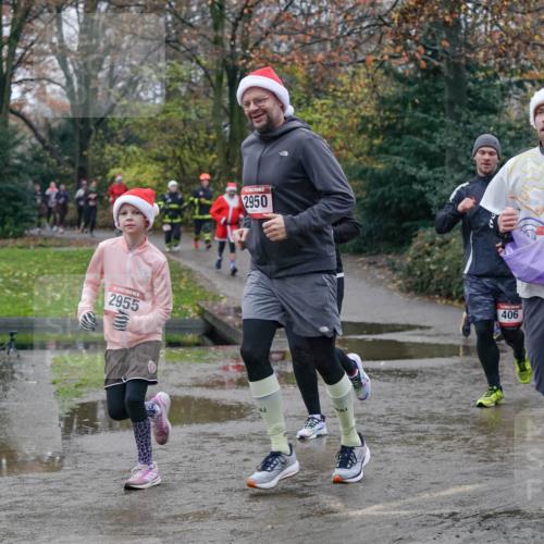 07.12.2025 - St. Pauli X-Mass-Run No. 15 Michael Burmester http://msf.ph/oto/9400705 07.12.2025 10:23:30 Laufen 2955, 2950, 406, 15, 71, 284 meine-sportfotos.de