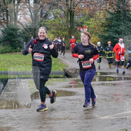 07.12.2025 - St. Pauli X-Mass-Run No. 15 Michael Burmester http://msf.ph/oto/9400727 07.12.2025 10:23:35 Laufen 4550, 4875 meine-sportfotos.de