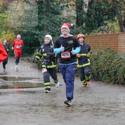 07.12.2025 - St. Pauli X-Mass-Run No. 15 Michael Burmester http://msf.ph/oto/9400737 07.12.2025 10:23:39 Laufen 1974, 2, 4075 meine-sportfotos.de