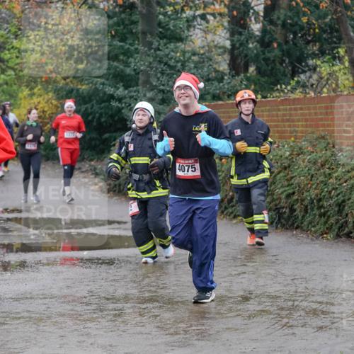 07.12.2025 - St. Pauli X-Mass-Run No. 15 Michael Burmester http://msf.ph/oto/9400738 07.12.2025 10:23:39 Laufen 1974, 2, 4075 meine-sportfotos.de
