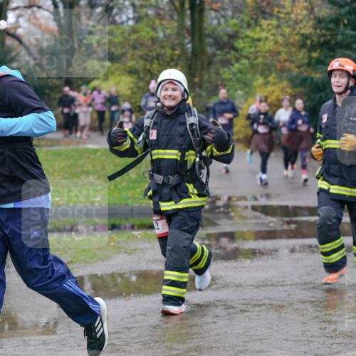 07.12.2025 - St. Pauli X-Mass-Run No. 15 Michael Burmester http://msf.ph/oto/9400744 07.12.2025 10:23:40 Laufen 15, 075 meine-sportfotos.de