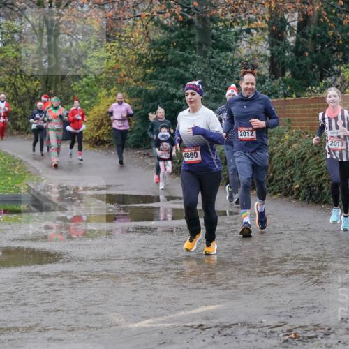 07.12.2025 - St. Pauli X-Mass-Run No. 15 Michael Burmester http://msf.ph/oto/9400769 07.12.2025 10:23:48 Laufen 2337, 2762, 4860, 2012, 2013 meine-sportfotos.de