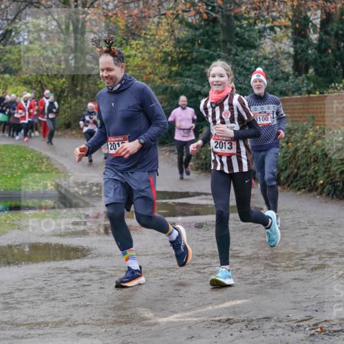 07.12.2025 - St. Pauli X-Mass-Run No. 15 Michael Burmester http://msf.ph/oto/9400778 07.12.2025 10:23:49 Laufen 201, 5, 3100, 2013 meine-sportfotos.de