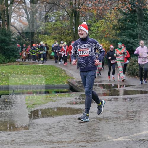 07.12.2025 - St. Pauli X-Mass-Run No. 15 Michael Burmester http://msf.ph/oto/9400783 07.12.2025 10:23:51 Laufen 3100, 4258, 2561, 2762 meine-sportfotos.de