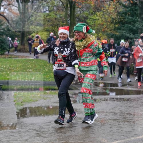 07.12.2025 - St. Pauli X-Mass-Run No. 15 Michael Burmester http://msf.ph/oto/9400819 07.12.2025 10:23:59 Laufen 00, 1863, 1875, 2303, 230 meine-sportfotos.de
