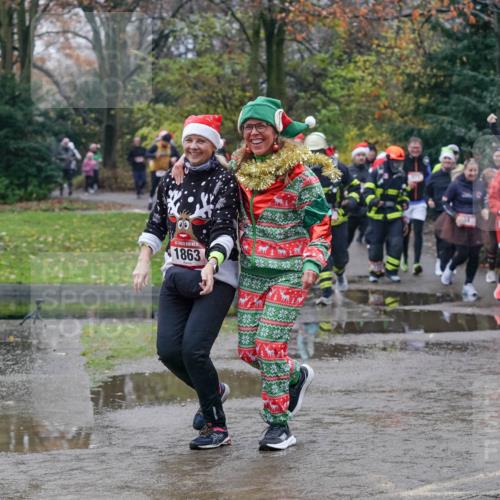 07.12.2025 - St. Pauli X-Mass-Run No. 15 Michael Burmester http://msf.ph/oto/9400821 07.12.2025 10:23:59 Laufen 00, 5, 1863, 2303, 230 meine-sportfotos.de