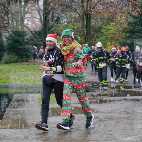 07.12.2025 - St. Pauli X-Mass-Run No. 15 Michael Burmester http://msf.ph/oto/9400823 07.12.2025 10:23:59 Laufen 00, 290, 1863, 2303 meine-sportfotos.de