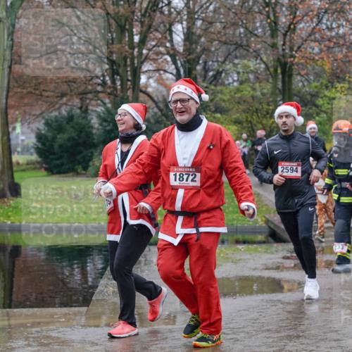 07.12.2025 - St. Pauli X-Mass-Run No. 15 Michael Burmester http://msf.ph/oto/9400841 07.12.2025 10:24:04 Laufen 15, 15, 1872, 2594, 2459, 38, 233 meine-sportfotos.de