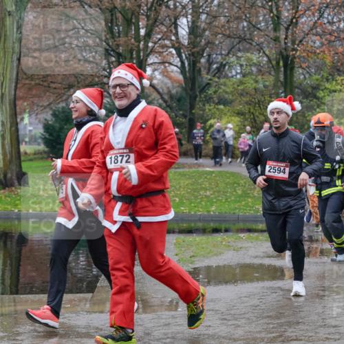 07.12.2025 - St. Pauli X-Mass-Run No. 15 Michael Burmester http://msf.ph/oto/9400843 07.12.2025 10:24:04 Laufen 1872, 2594, 2459, 38 meine-sportfotos.de