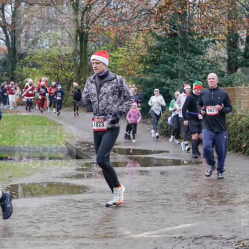 07.12.2025 - St. Pauli X-Mass-Run No. 15 Michael Burmester http://msf.ph/oto/9400883 07.12.2025 10:24:13 Laufen 2536, 1823, 4621 meine-sportfotos.de