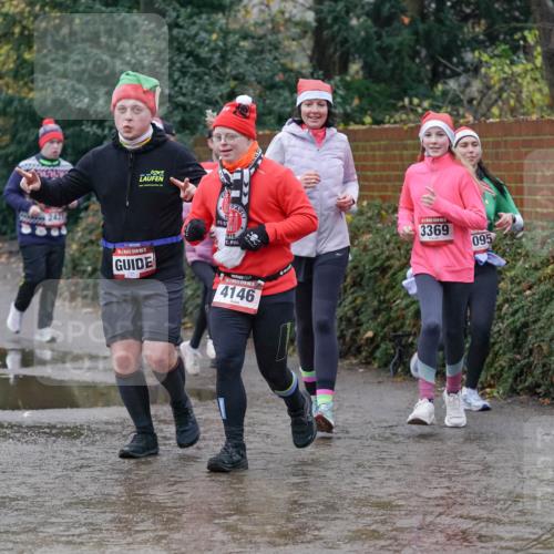 07.12.2025 - St. Pauli X-Mass-Run No. 15 Michael Burmester http://msf.ph/oto/9400896 07.12.2025 10:24:16 Laufen 242, 3369, 095, 15, 4146 meine-sportfotos.de
