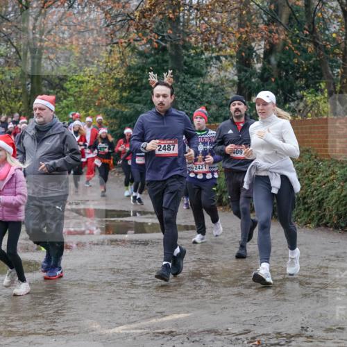 07.12.2025 - St. Pauli X-Mass-Run No. 15 Michael Burmester http://msf.ph/oto/9400914 07.12.2025 10:24:20 Laufen 4447, 2487, 2421, 00000, 409 meine-sportfotos.de
