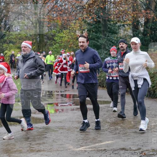 07.12.2025 - St. Pauli X-Mass-Run No. 15 Michael Burmester http://msf.ph/oto/9400917 07.12.2025 10:24:20 Laufen 248, 24214, 409 meine-sportfotos.de