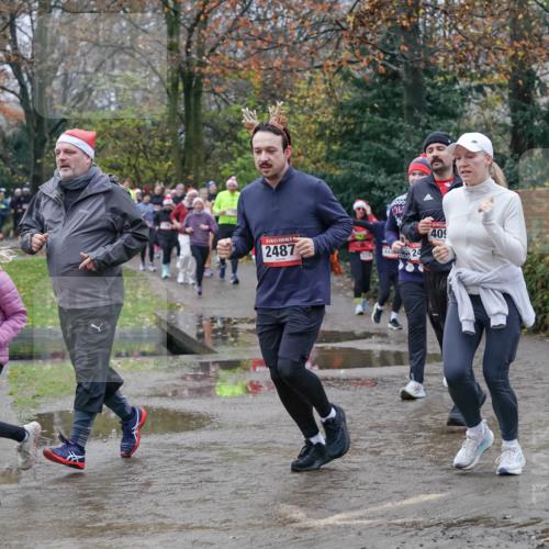 07.12.2025 - St. Pauli X-Mass-Run No. 15 Michael Burmester http://msf.ph/oto/9400920 07.12.2025 10:24:21 Laufen 2487, 24, 409 meine-sportfotos.de