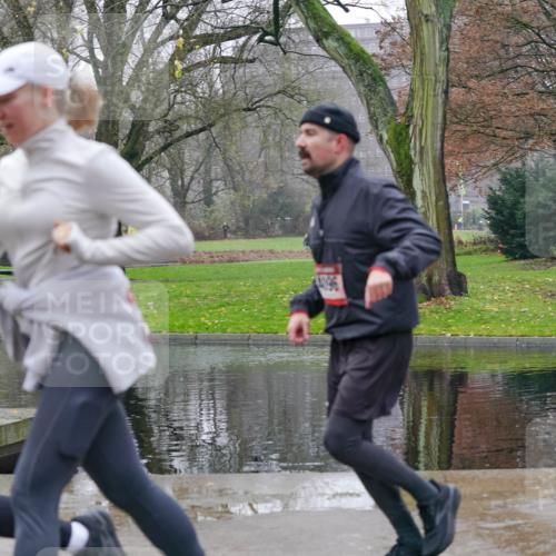 07.12.2025 - St. Pauli X-Mass-Run No. 15 Michael Burmester http://msf.ph/oto/9400928 07.12.2025 10:24:23 Laufen  meine-sportfotos.de