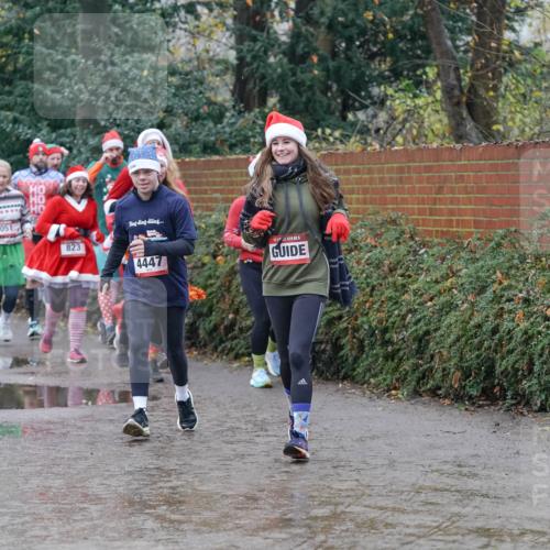 07.12.2025 - St. Pauli X-Mass-Run No. 15 Michael Burmester http://msf.ph/oto/9400929 07.12.2025 10:24:24 Laufen 1153, 1265, 1051, 823, 4447 meine-sportfotos.de