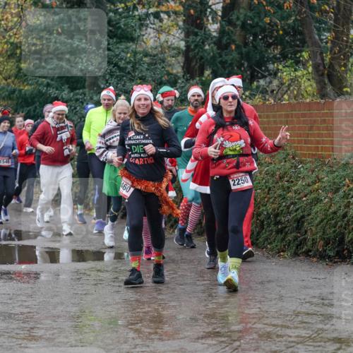 07.12.2025 - St. Pauli X-Mass-Run No. 15 Michael Burmester http://msf.ph/oto/9400938 07.12.2025 10:24:26 Laufen 1546, 460, 2250 meine-sportfotos.de