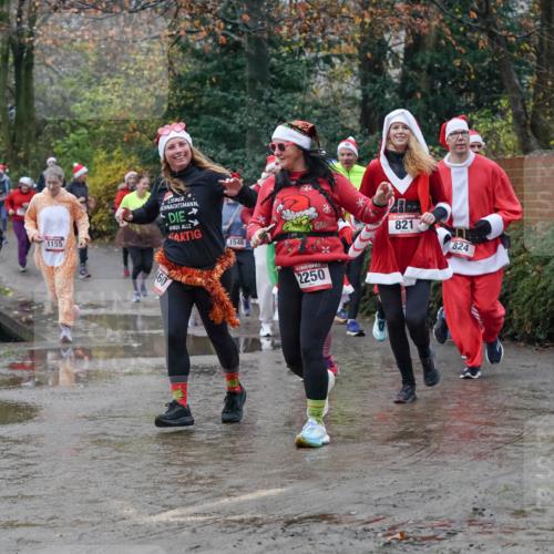 07.12.2025 - St. Pauli X-Mass-Run No. 15 Michael Burmester http://msf.ph/oto/9400948 07.12.2025 10:24:28 Laufen 1166, 1155, 1546, 60, 2250, 20, 821, 824 meine-sportfotos.de
