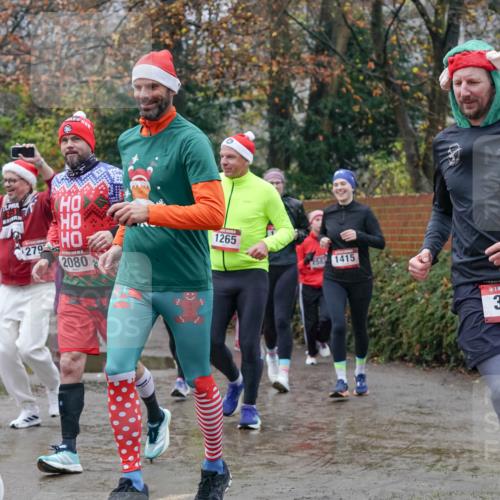 07.12.2025 - St. Pauli X-Mass-Run No. 15 Michael Burmester http://msf.ph/oto/9400966 07.12.2025 10:24:31 Laufen 1265, 279, 2080, 1415, 15, 322 meine-sportfotos.de