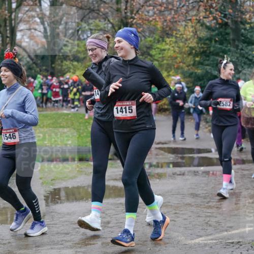 07.12.2025 - St. Pauli X-Mass-Run No. 15 Michael Burmester http://msf.ph/oto/9400976 07.12.2025 10:24:34 Laufen 1546, 15, 1415, 2582, 248, 2583 meine-sportfotos.de